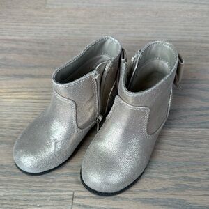 Size 7 cat & jack gold shiny boots girls
